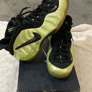 Nike Air Foamposite Pro Electric Green